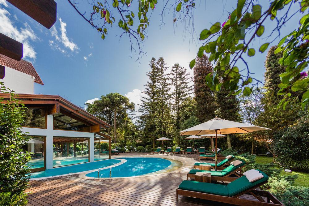 Bavaria Sport Hotel กรามาโด ภายนอก รูปภาพ The swimming pool at the hotel