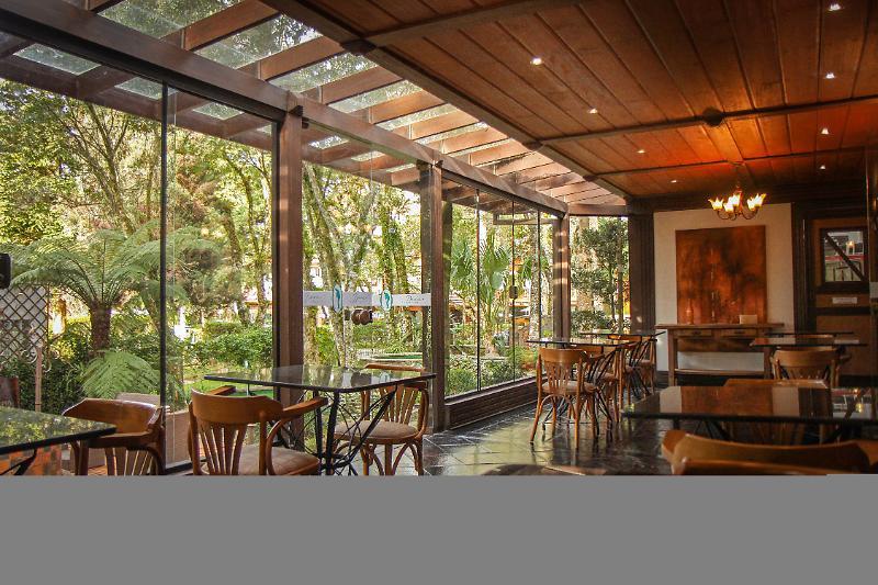 Bavaria Sport Hotel กรามาโด ภายนอก รูปภาพ The restaurant at the hotel